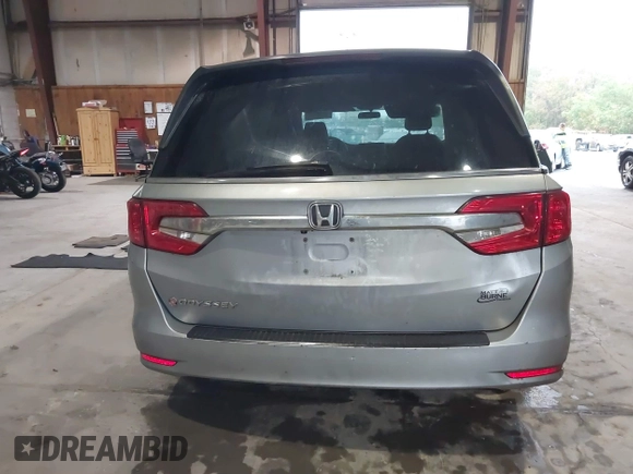 2018 Honda Odyssey LX with VIN 5FNRL6H21JB067863, listed as a IAAI auction lot 40432996 with 224,723 mi miles. Bid and sale history available at carsss.com. Image 16.