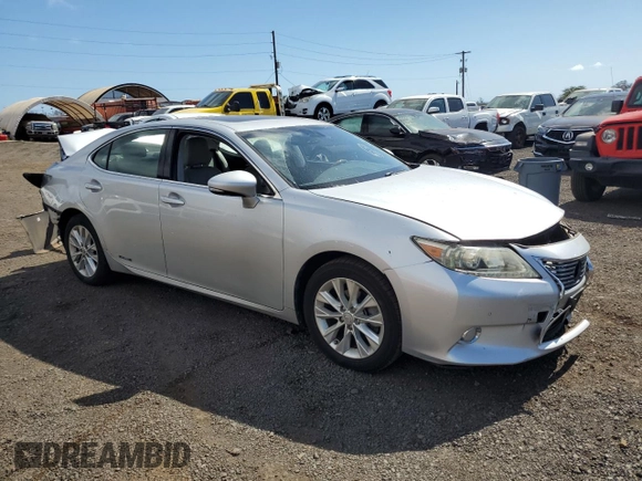 2013 Lexus ES 300h with VIN JTHBW1GG3D2004262, listed as a Copart auction lot 52290995 with 70,565 mi miles and Salvage title. Bid and sale history available at DreamBid. Image 4.