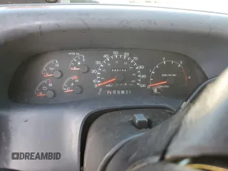 1999 Ford F-250 XL with VIN 1FTNX20F6XEF06608, listed as a Copart auction lot 45563185 with 260,145 mi miles and Salvage title. Bid and sale history available at DreamBid. Image 9.