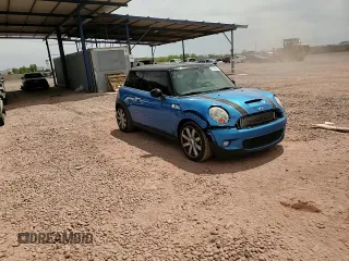 2008 MINI Hardtop S z VIN WMWMF73508TV37538, wystawiony jako Copart lot #58550665 z przebiegiem 71 233 mil mil oraz Szkoda całkowita • Salvage title. Historia ofert i sprzedaży dostępna na DreamBid. Obrazek 13.