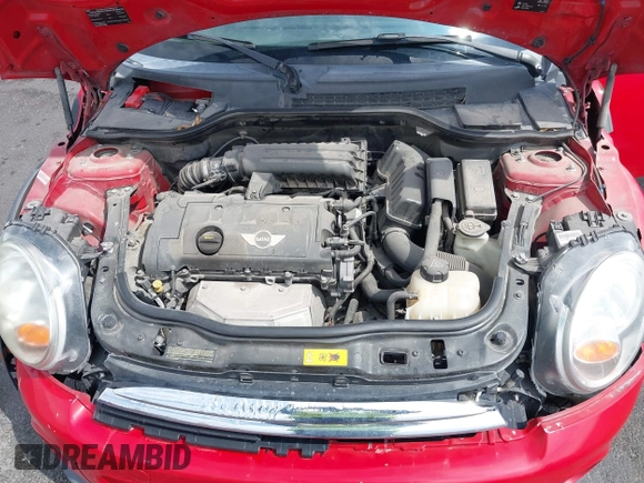 2013 MINI Hardtop with VIN WMWSU3C53DT681729, listed as a IAAI auction lot 42196391 with 128,197 mi miles and . Bid and sale history available at DreamBid. Image 10.