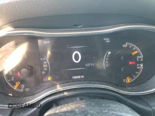 2015 Jeep Grand Cherokee Limited with VIN 1C4RJFBG8FC183060, listed as a Copart auction lot 49691885 with 129,232 mi miles and Salvage Title. Bid and sale history available at carsss.com. Image 9.