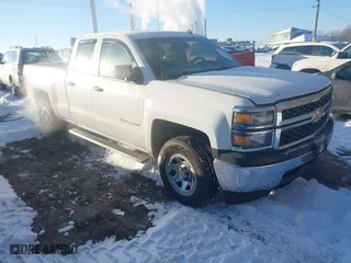 2014 Chevrolet Silverado 1500 Work Truck with VIN 1GCRCPEH4EZ239169, listed as a IAAI auction lot 41240059 with 140,087 mi miles. Bid and sale history available at carsss.com. Image 1.