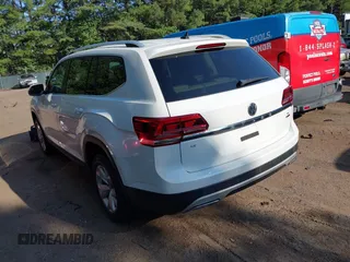 2018 Volkswagen Atlas SE z VIN 1V2LR2CA0JC520538, wystawiony jako IAAI lot #42862283 z przebiegiem 119 258 mil mil oraz . Historia ofert i sprzedaży dostępna na DreamBid. Obrazek 3.