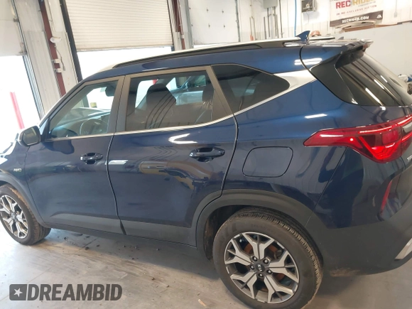2021 Kia Seltos EX with VIN KNDERCAAXM7184266, listed as a IAAI auction lot 41613765 with 45,742 mi miles. Bid and sale history available at carsss.com. Image 14.