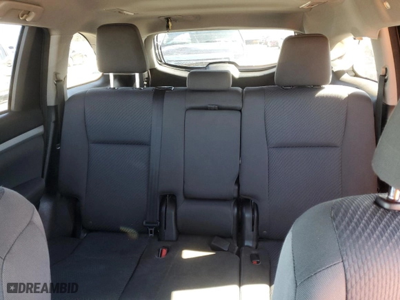 2015 Toyota Highlander LE with VIN 5TDBKRFH0FS138597, listed as a Copart auction lot 46336375 with 133,869 mi miles and Salvage Title. Bid and sale history available at carsss.com. Image 10.