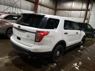 2015 Ford Utility Police Interceptor with VIN 1FM5K8AR8FGC29940, listed as a Copart auction lot 76601714 with 83,536 mi miles and Salvage Title. Bid and sale history available at carsss.com. Image 3.