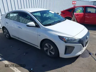 2017 Hyundai Ioniq SEL z VIN KMHC75LC5HU048413, wystawiony jako IAAI lot #42073696 z przebiegiem 81 467 mil mil oraz . Historia ofert i sprzedaży dostępna na DreamBid. Obrazek 1.