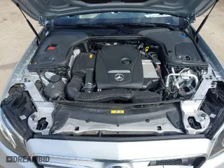 2018 Mercedes-Benz E-Class E 300 with VIN WDDZF4KB2JA454750, listed as a IAAI auction lot 41775210 with 83,121 mi miles. Bid and sale history available at carsss.com. Image 10.