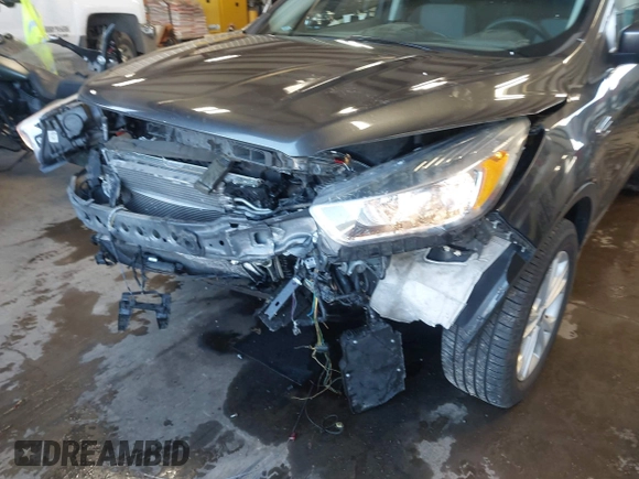 2018 Ford Escape SE with VIN 1FMCU9GD1JUC36452, listed as a IAAI auction lot 41964531 with 89,457 mi miles. Bid and sale history available at carsss.com. Image 6.