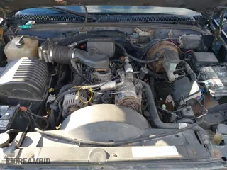 1998 Chevrolet Tahoe with VIN 1GNEK13RXWJ372276, listed as a IAAI auction lot 41458359 with 229,582 mi miles. Bid and sale history available at carsss.com. Image 10.