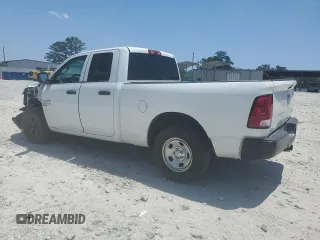 2019 Ram 1500 Tradesman z VIN 1C6RR6FG1KS701925, wystawiony jako Copart lot #57679845 z przebiegiem 129 264 mil mil oraz Szkoda całkowita • Salvage title. Historia ofert i sprzedaży dostępna na DreamBid. Obrazek 2.