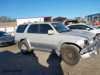 2000 Toyota 4Runner Limited with VIN JT3HN87R6Y0283866, listed as a IAAI auction lot 41639423 with 285,426 mi miles. Bid and sale history available at carsss.com. Image 13.
