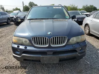 2005 BMW X5 4.4i z VIN 5UXFB53515LV10239, wystawiony jako Copart lot #59972605 z przebiegiem 138 369 mil mil oraz Czysty tytuł • Clean title. Historia ofert i sprzedaży dostępna na DreamBid. Obrazek 5.