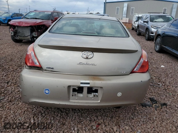 2004 Toyota Solara SE z VIN 4T1CE30P54U822476, wystawiony jako Copart lot #61224115 z przebiegiem 123 556 mil mil oraz Szkoda całkowita • Salvage title. Historia ofert i sprzedaży dostępna na DreamBid. Obrazek 6.
