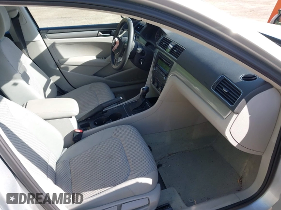 2014 Volkswagen Passat Wolfsburg Edition with VIN 1VWAT7A30EC084532, listed as a IAAI auction lot 42301251 with 81,963 mi miles and . Bid and sale history available at DreamBid. Image 5.