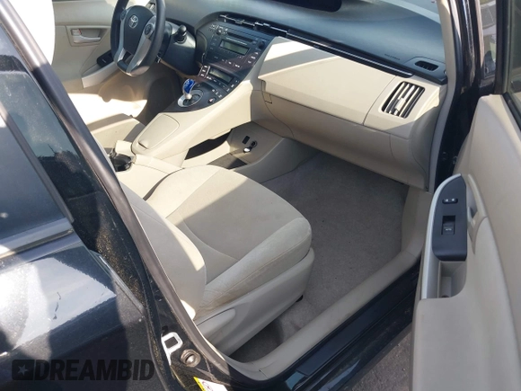 2011 Toyota Prius I z VIN JTDKN3DU7B1433806, wystawiony jako IAAI lot #42145016 z przebiegiem 185 755 mil mil oraz . Historia ofert i sprzedaży dostępna na DreamBid. Obrazek 5.