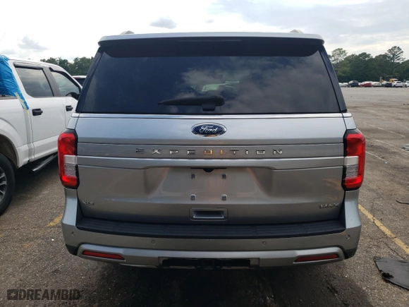 2022 Ford Expedition Max XLT with VIN 1FMJK1HT2NEA58829, listed as a Copart auction lot 57528664 with 41,246 mi miles and Clean Title. Bid and sale history available at carsss.com. Image 6.