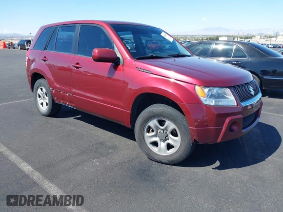2008 Suzuki Grand Vitara w/Spare & Cargo Covers z VIN JS3TD941084101215, wystawiony jako IAAI lot #42154547 z przebiegiem 141 851 mil mil oraz . Historia ofert i sprzedaży dostępna na DreamBid. Obrazek 1.