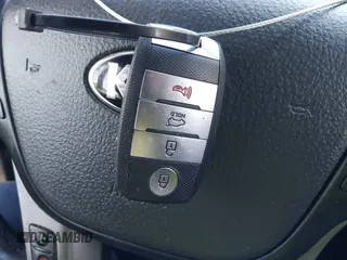 2014 Kia Sorento SX with VIN 5XYKW4A72EG492736, listed as a IAAI auction lot 42009349 with 165,492 mi miles. Bid and sale history available at carsss.com. Image 11.