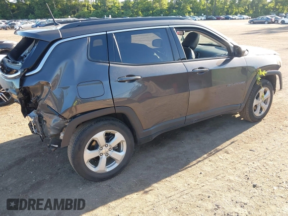 2018 Jeep Compass Latitude z VIN 3C4NJDBB7JT400246, wystawiony jako IAAI lot #42515966 z przebiegiem 39 094 mil mil oraz . Historia ofert i sprzedaży dostępna na DreamBid. Obrazek 4.