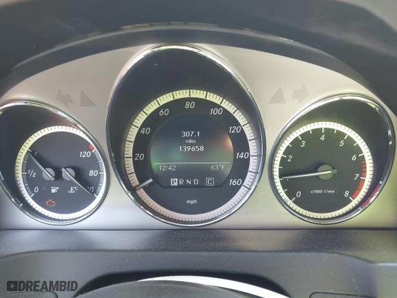 2009 Mercedes-Benz C-Class 3.0L Sport with VIN WDDGF54X39F279137, listed as a IAAI auction lot 41978124 with 139,658 mi miles. Bid and sale history available at carsss.com. Image 7.