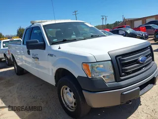 2013 Ford F-150 XL with VIN 1FTFX1EF5DKF15496, listed as a IAAI auction lot 41794888 with 54,209 mi miles. Bid and sale history available at carsss.com. Image 1.