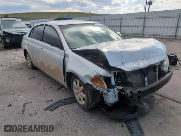 2007 Toyota Avalon XL z VIN 4T1BK36B17U195702, wystawiony jako Copart lot #58081355 z przebiegiem Nie podano mil oraz Szkoda całkowita • Salvage title. Historia ofert i sprzedaży dostępna na DreamBid. Obrazek 13.