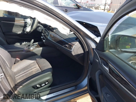 2018 BMW 5 Series 530i xDrive with VIN WBAJA7C53JG907445, listed as a IAAI auction lot 42007516 with Not Provided miles. Bid and sale history available at carsss.com. Image 5.
