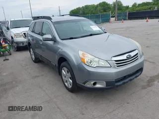 2011 Subaru Outback Premium z VIN 4S4BRCCC9B3349449, wystawiony jako IAAI lot #42569760 z przebiegiem 261 615 mil mil oraz . Historia ofert i sprzedaży dostępna na DreamBid. Obrazek 1.