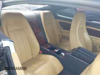 2005 Bentley Continental GT GT z VIN SCBCR63W55C025099, wystawiony jako IAAI lot #42208951 z przebiegiem 123 712 mil mil oraz . Historia ofert i sprzedaży dostępna na DreamBid. Obrazek 8.