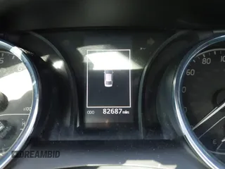 2020 Toyota Camry SE z VIN 4T1M11AK9LU931805, wystawiony jako IAAI lot #40946035 z przebiegiem 82 687 mil mil oraz . Historia ofert i sprzedaży dostępna na DreamBid. Obrazek 7.
