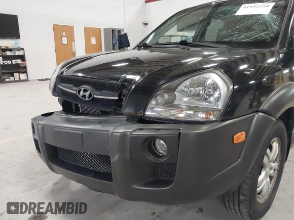 2007 Hyundai Tucson SE with VIN KM8JN12D07U568047, listed as a IAAI auction lot 41932254 with 160,052 mi miles. Bid and sale history available at carsss.com. Image 6.