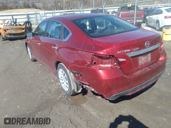 2016 Nissan Altima SR with VIN 1N4AL3AP8GC133452, listed as a IAAI auction lot 41743769 with 194,640 mi miles and . Bid and sale history available at carsss.com. Image 3.