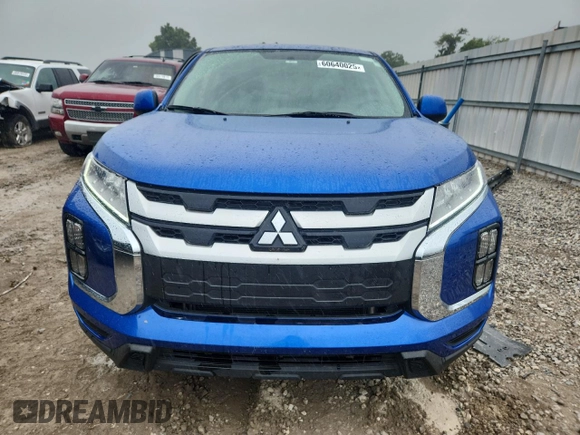 2020 Mitsubishi Outlander ES with VIN JA4AR3AU0LU010368, listed as a Copart auction lot 60640025 with 43,553 mi miles and Salvage title. Bid and sale history available at DreamBid. Image 5.