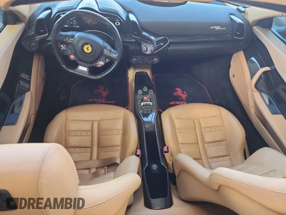 2013 Ferrari 458 Italia z VIN ZFF68NHA9D0194046, wystawiony jako Copart lot #43152325 z przebiegiem 19 299 mil mil oraz Szkody całkowita. Historia ofert i sprzedaży dostępna na DreamBid. Obrazek 8.