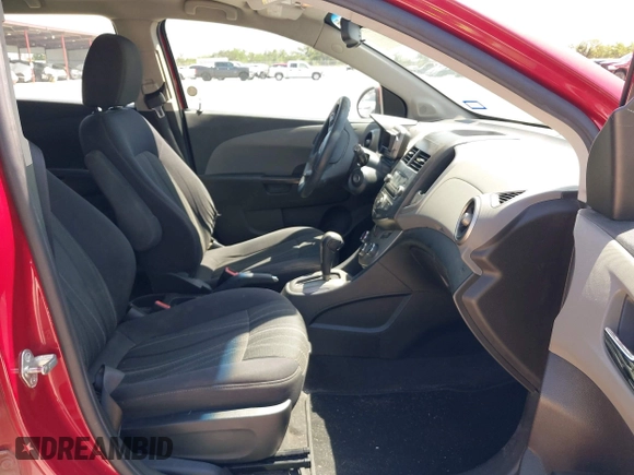2013 Chevrolet Sonic LT with VIN 1G1JC6SG1D4198054, listed as a IAAI auction lot 41982708 with 157,789 mi miles. Bid and sale history available at carsss.com. Image 5.