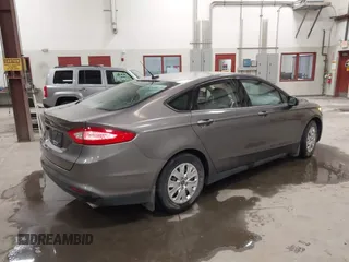 2013 Ford Fusion S with VIN 3FA6P0G7XDR215423, listed as a IAAI auction lot 42019599 with 134,433 mi miles. Bid and sale history available at carsss.com. Image 4.