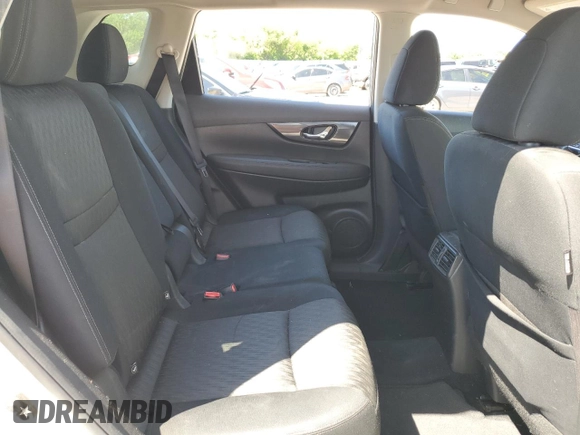 2017 Nissan Rogue SV с VIN KNMAT2MV7HP543653, выставлен на аукционе Copart как лот 54746125 с пробегом 184 086 миль миль и Списание • Salvage title. История ставок и продаж доступна на DreamBid. Изображение 11.