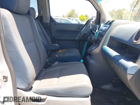 2003 Honda Element EX with VIN 5J6YH28593L009493, listed as a IAAI auction lot 42233626 with 237,221 mi miles and . Bid and sale history available at DreamBid. Image 5.