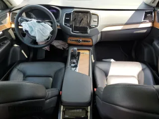 2023 Volvo XC90 Plus with VIN YV4H600NXP1931958, listed as a Copart auction lot 60474635 with Not provided miles and Salvage title. Bid and sale history available at DreamBid. Image 8.