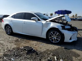 2020 Lexus IS 300 with VIN JTHDA1D26L5106278, listed as a Copart auction lot 72035814 with 39,359 mi miles and Salvage title. Bid and sale history available at DreamBid. Image 4.