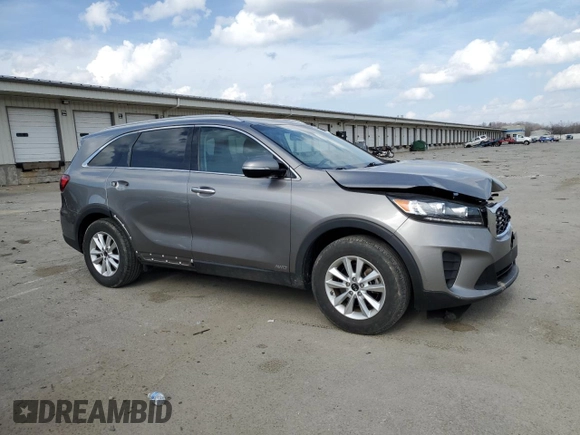 2019 Kia Sorento LX with VIN 5XYPGDA33KG525268, listed as a Copart auction lot 49307155 with 110,945 mi miles and Salvage Title. Bid and sale history available at carsss.com. Image 4.