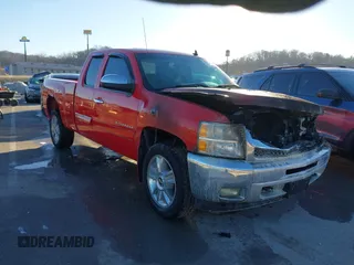 2012 Chevrolet Silverado 1500 LT with VIN 1GCRKSE76CZ117567, listed as a IAAI auction lot 41442897 with Not Provided miles. Bid and sale history available at carsss.com. Image 1.