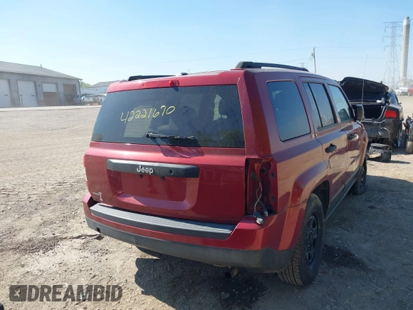 2016 Jeep Patriot Sport with VIN 1C4NJPBA7GD528395, listed as a IAAI auction lot 42221670 with 116,897 mi miles and . Bid and sale history available at DreamBid. Image 4.