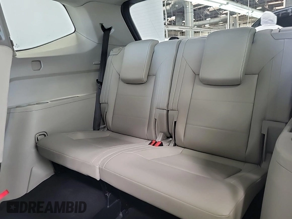 2023 Volkswagen Atlas SE с VIN 1V2HR2CA7PC526108, выставлен на аукционе IAAI как лот 42844449 с пробегом 38 696 миль миль и . История ставок и продаж доступна на DreamBid. Изображение 48.