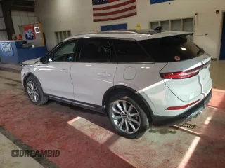 2022 Lincoln Corsair Standard z VIN 5LMCJ1D90NUL27385, wystawiony jako Copart lot #47445625 z przebiegiem 7 560 mil mil oraz Szkoda całkowita • Salvage title. Historia ofert i sprzedaży dostępna na DreamBid. Obrazek 2.