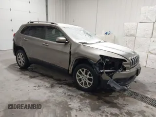 2017 Jeep Cherokee Latitude with VIN 1C4PJMCB8HW587959, listed as a IAAI auction lot 41508147 with 192,369 mi miles. Bid and sale history available at carsss.com. Image 1.