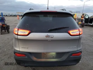 2016 Jeep Cherokee Altitude с VIN 1C4PJMAB2GW349218, выставлен на аукционе Copart как лот 84157794 с пробегом 166 478 миль миль и Списание • Salvage title. История ставок и продаж доступна на DreamBid. Изображение 6.