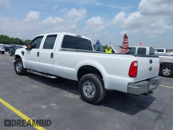 2010 Ford F-250 XL with VIN 1FTSW2A54AEB28310, listed as a IAAI auction lot 39184370 with 96,828 mi miles and . Bid and sale history available at DreamBid. Image 3.